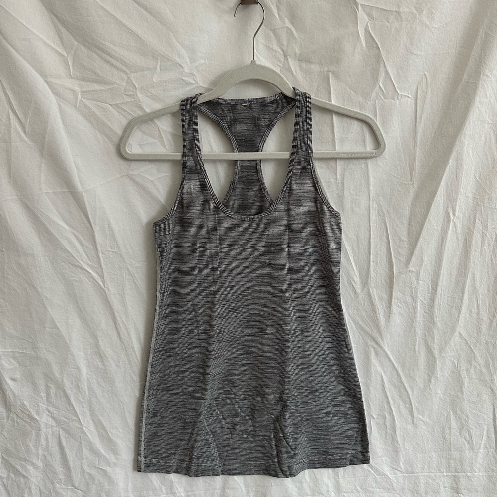 Lululemon Cool Racerback in Wee Are From Space Coal Fossil- Size 8